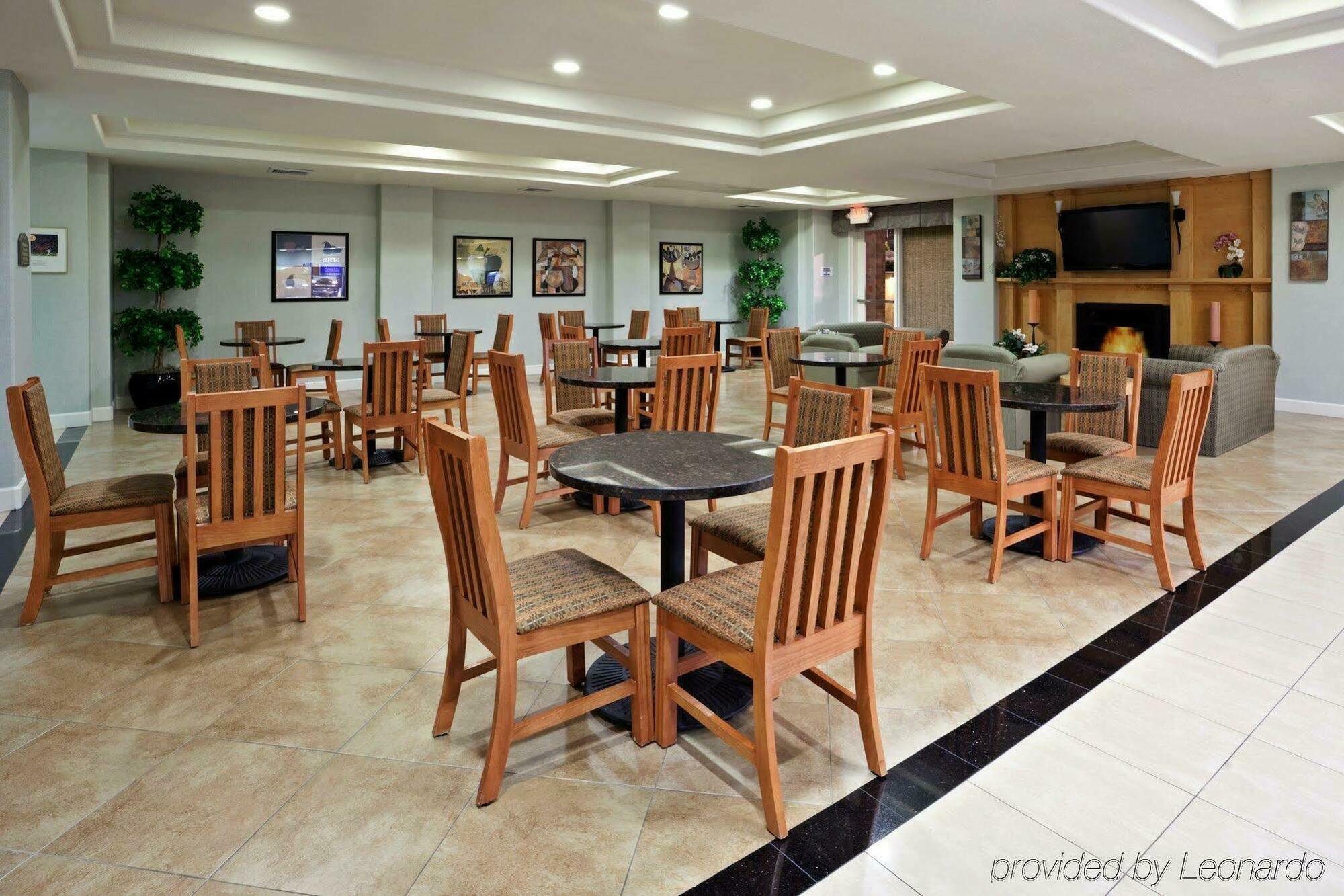 Holiday Inn Express Hotel & Suites Vacaville By Ihg Exterior photo